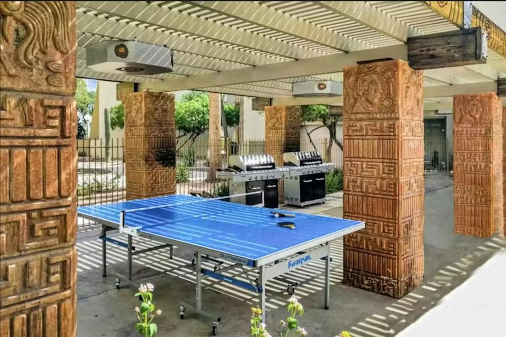 Renovated With Pool, Spa, & Gym Access